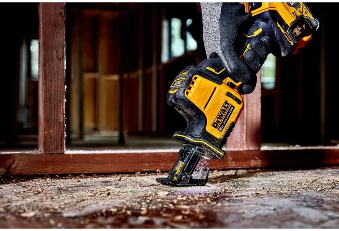 DEWALT DCS369 20V MAX* Säbelsä – Woodworking Rasp Bewertung und Preis